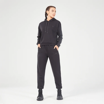ESSENTIAL RELAXED HOODIE - BLACK