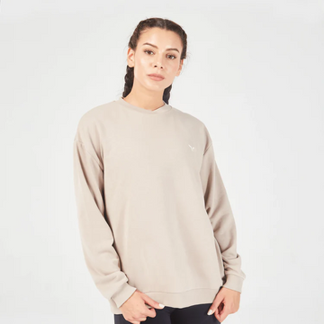 ESSENTIAL RELAXED SWEATSHIRT - COBBLESTONE